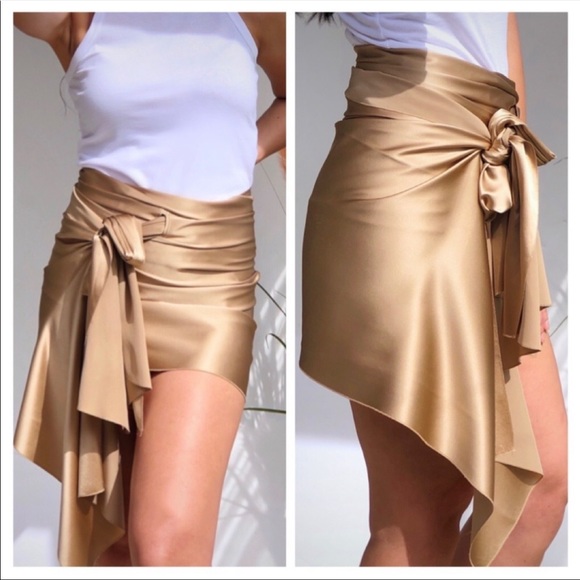 Holiday Green multi-top/skirt - Picture 3 of 6